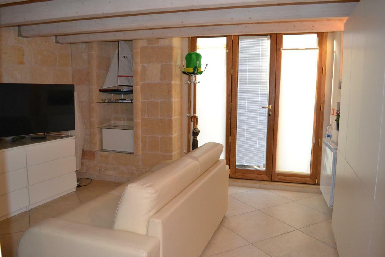 Le Terrazze B&B มันดูเรีย ภายนอก รูปภาพ